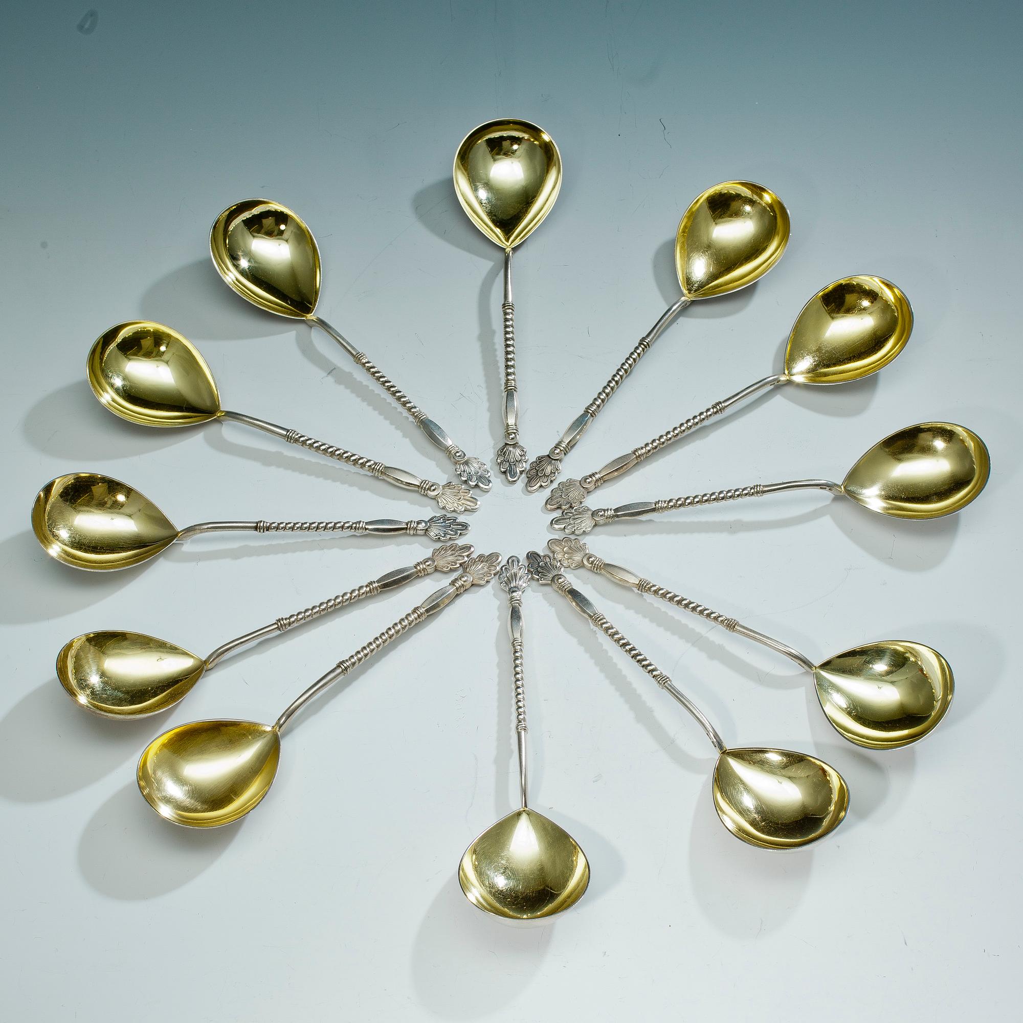 SKEDAR, 12 st. 875 silver. Traditionell rysk stil. Sovjet/Estland 1958. Vikt 730 g.