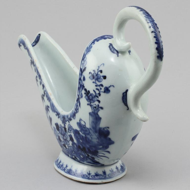 SÅSSNIPA, porslin, Kina, 1700-tal.