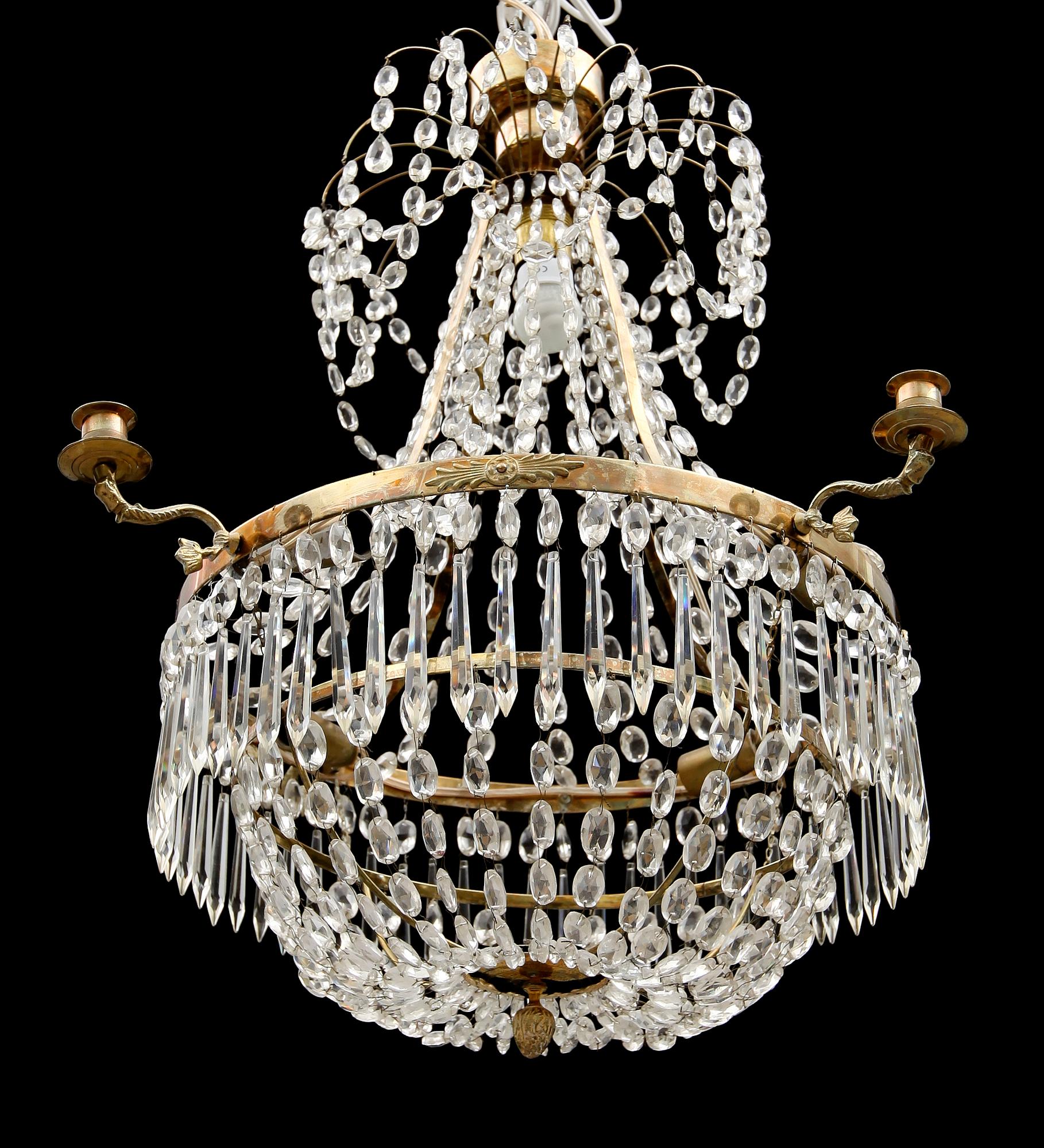LJUSKRONA, gustaviansk stil, 1900-tal. Höjd ca 70 cm.