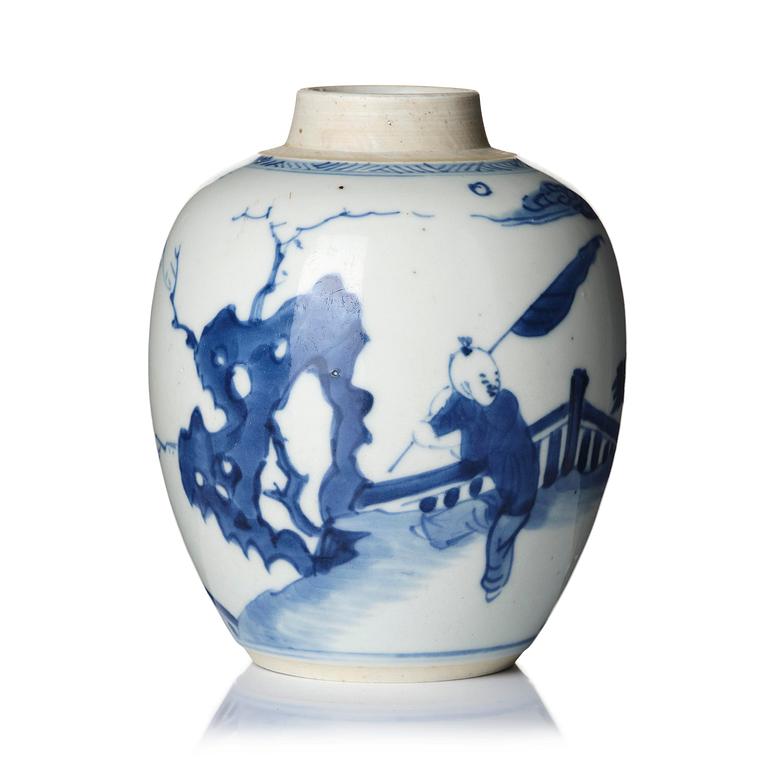 A blue and white 'boys at play' tea caddy, Qing dynasty, Kangxi (1662-1722).