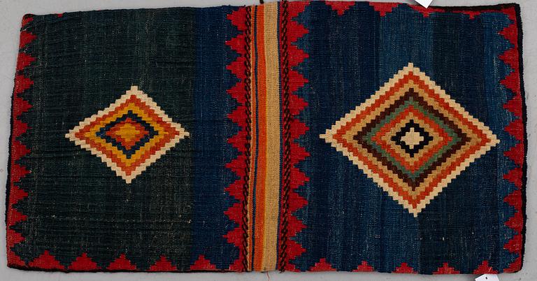 SADELVÄSKA, semiantik Kashgai, ca 87 x 42 cm.