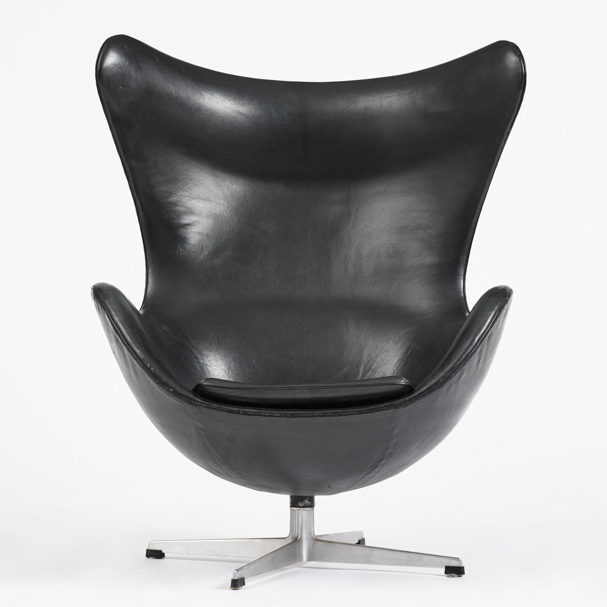Arne Jacobsen, an "Egg" armchair, Fritz Hansen, Denmark, 1964.