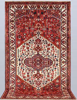A rug, Bakhtiari, approx. 303 x 169 cm.