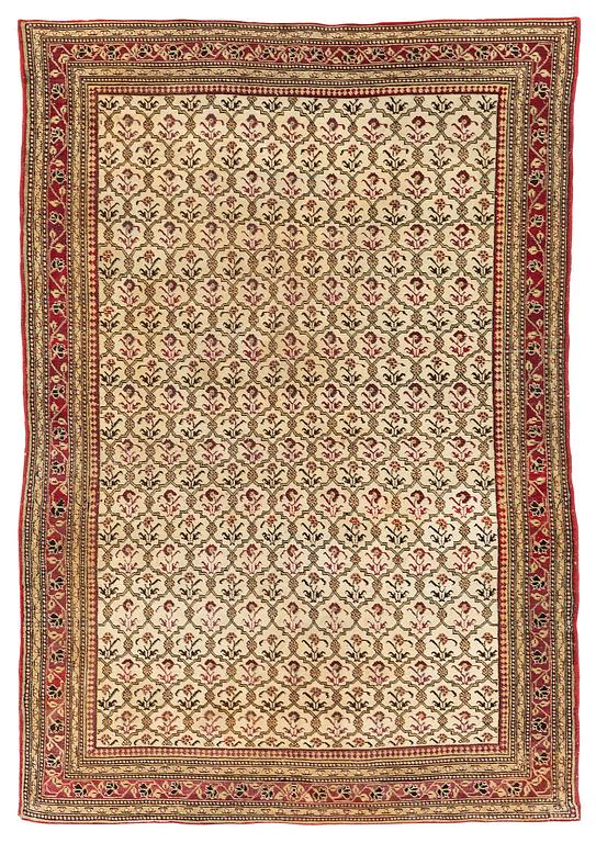 An antique Agra carpet Of Mughal 'Shrub' design, northern India, c. 270 x 180 cm.