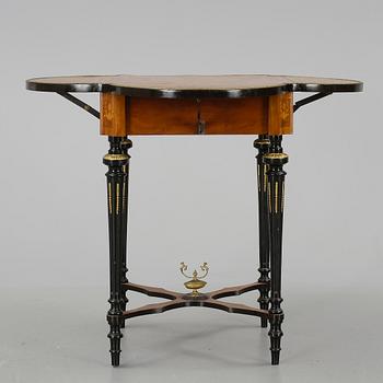 BORD, Napoleon III-stil, omkr år 1900.