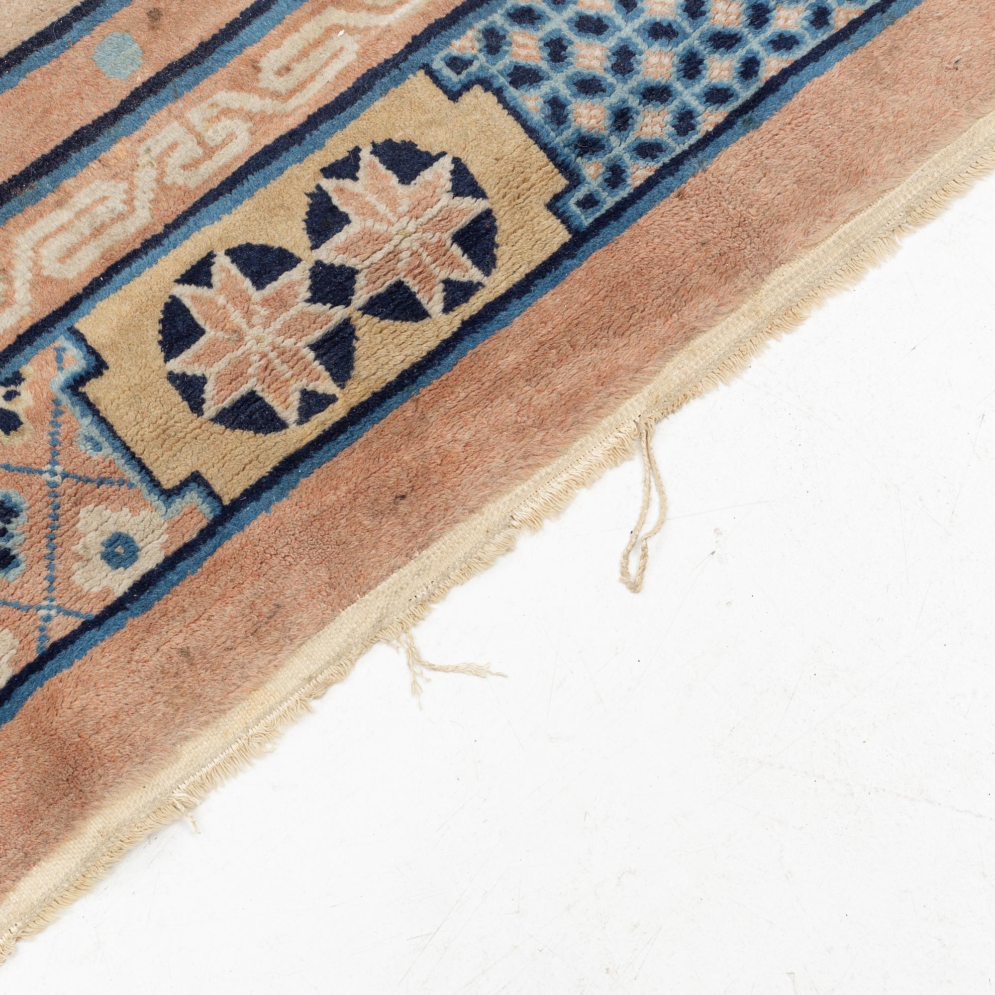 A carpet, China, ca 270 x 180 cm.