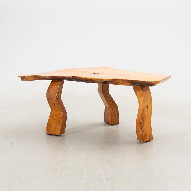 Natural table, 20th century.