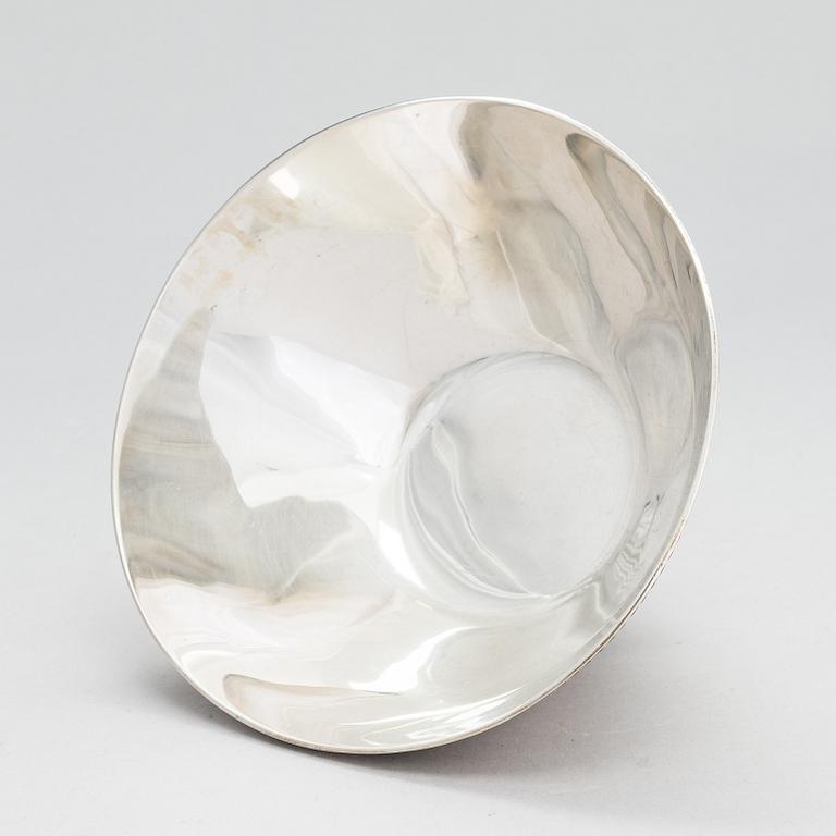 Väinö Hamara, a silver bowl. Helsinki 1960.