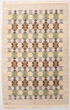 Judith Johansson, matta, "Höstkastanj" rölakan ca 244x170 cm.