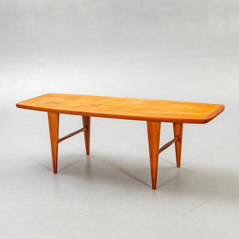 Svante Skogh, teak coffee table, 1950s-60s.