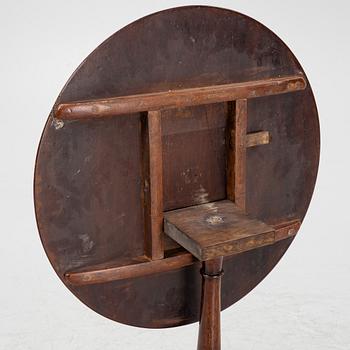 A mahognay side table, 19th Century.