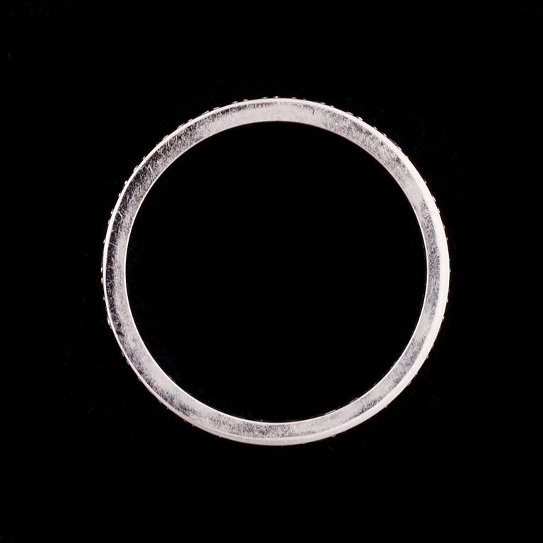 ALLIANSRING, 18K vitguld, 8/8-slipade diamanter. Vikt ca 2,2 g.