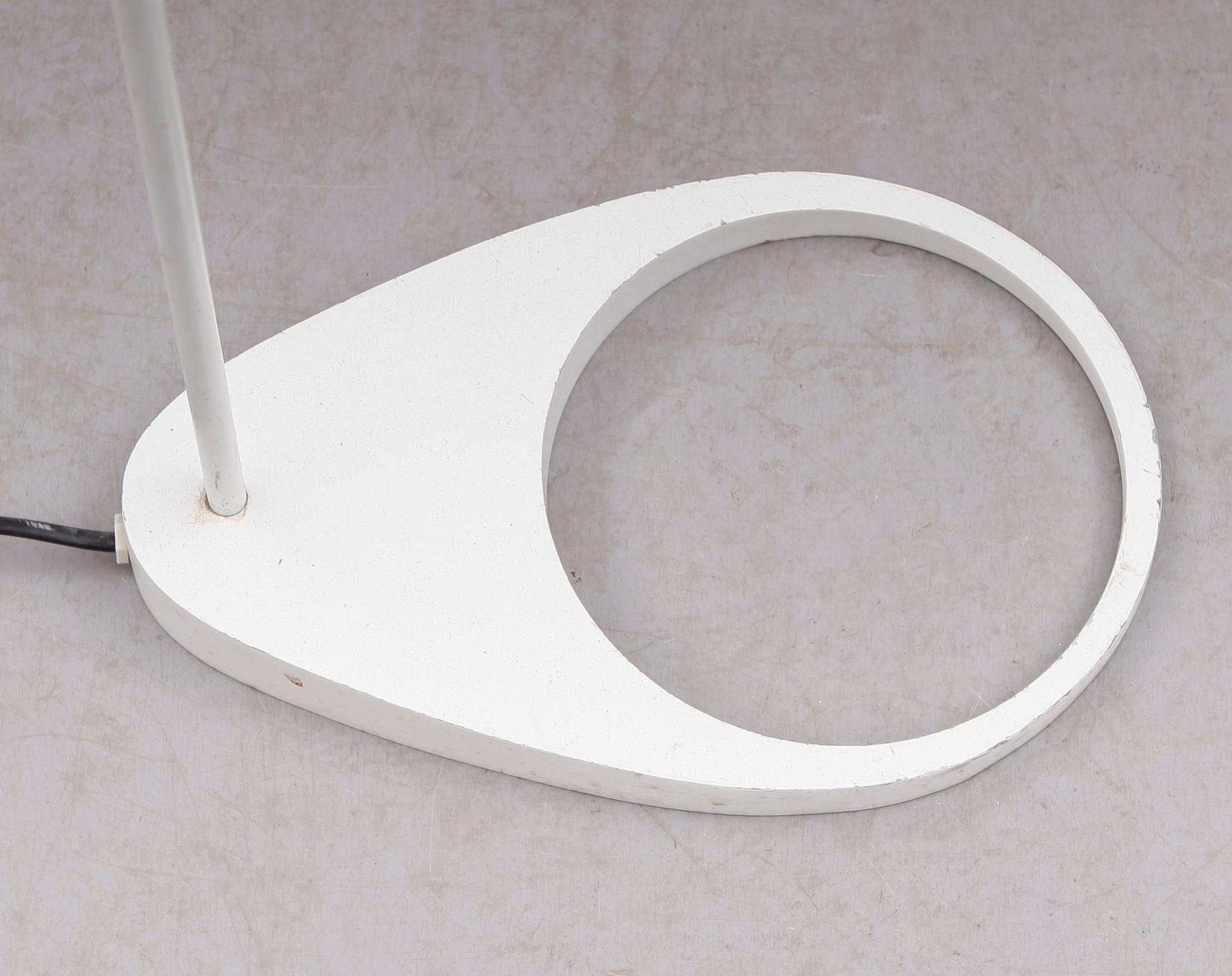 GOLVLAMPA, "AJ", Arne Jacobsen, Louis Poulsen, 1900-talets senare del.