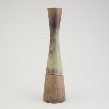 STIG LINDBERG, a stoneware vase, Gustavsberg 1951.