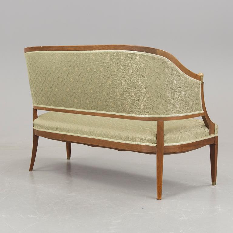 SOFFA, empirestil, Gustaf Bielsteéns Möbelaffär, Malmö, 1900-talets första hälft.