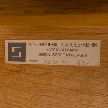 BØRGE MOGENSEN, A SET OF FOUR CHAIRS AND A TABLE. Spanish Chair.  Label marked Fredericia Stolefabrik, Denmark.