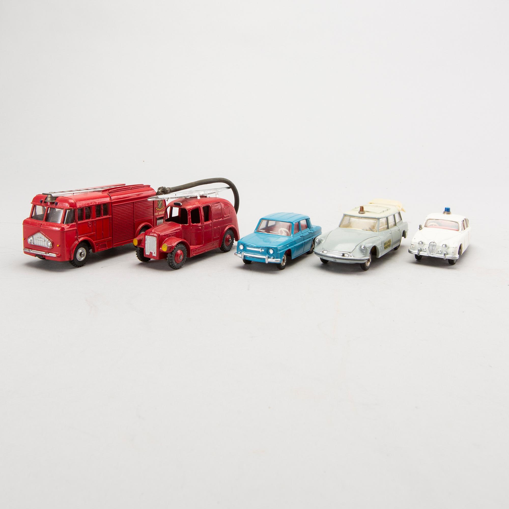 BILAR 10 st Dinky Toys 1950/60-tal.