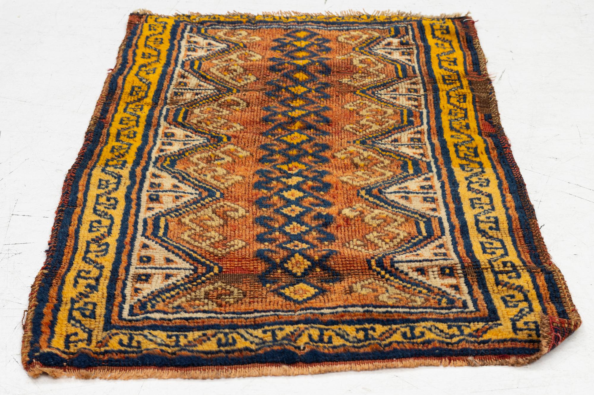 Yastik, antique Adana, southern Turkey, c. 85 x 53 cm.