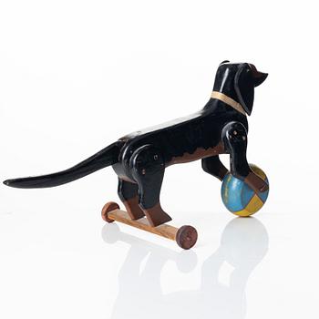 Brio, träleksak i form av en tax med boll, Sverige, 1900-talets första hälft.