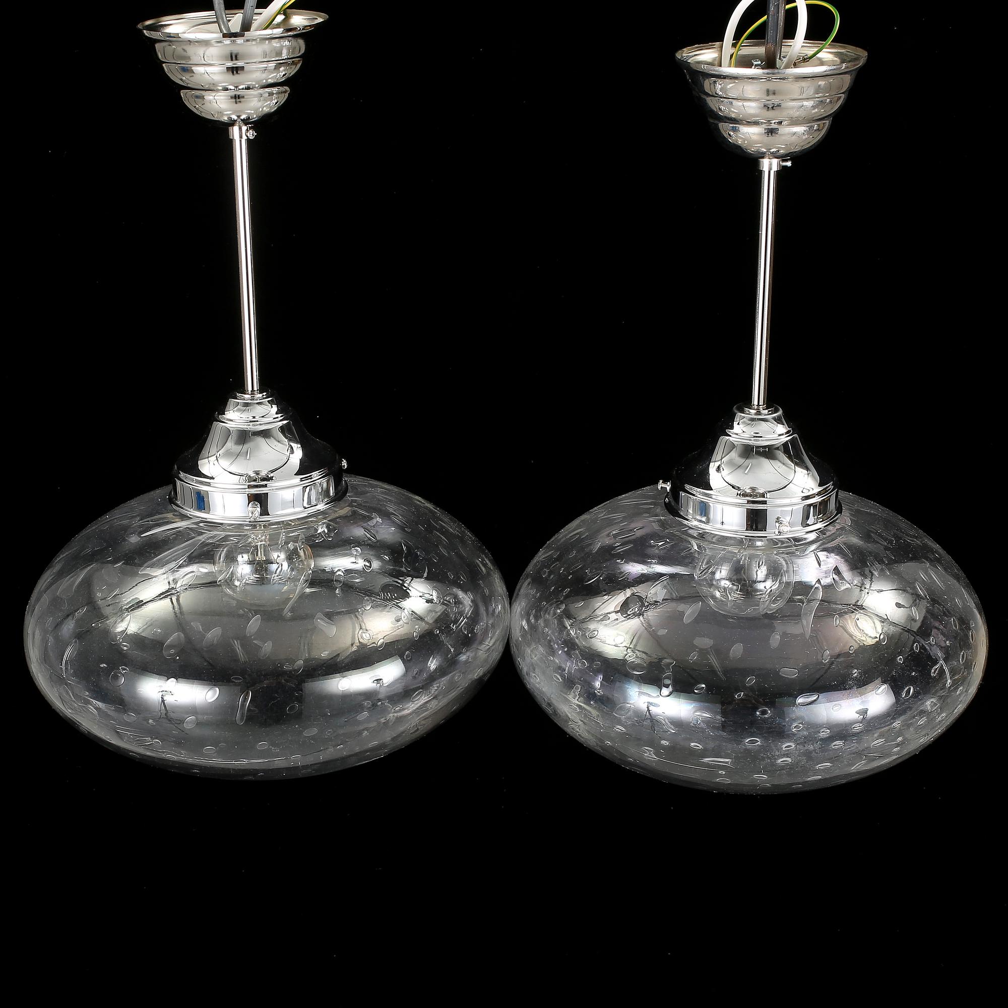 TAKLAMPOR, ett par, Pukebergs glasbruk, delvis 1960-tal. Höjd 46 cm.