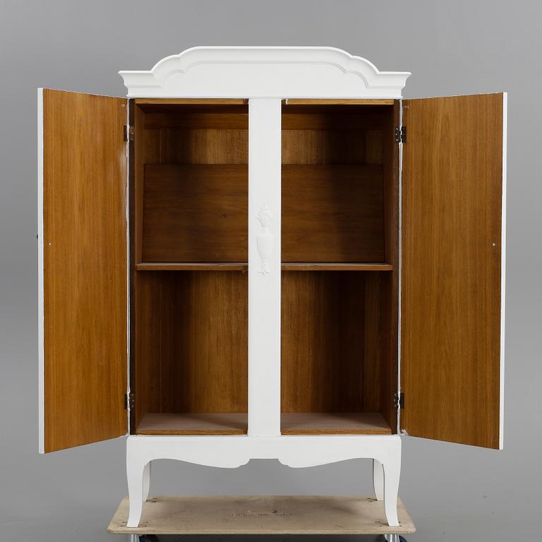 LINNESKÅP, 1900-talets början.