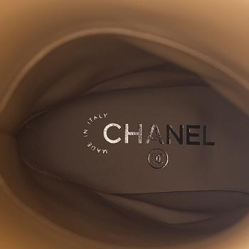 Chanel, a pair of sequin high boots, size 37.