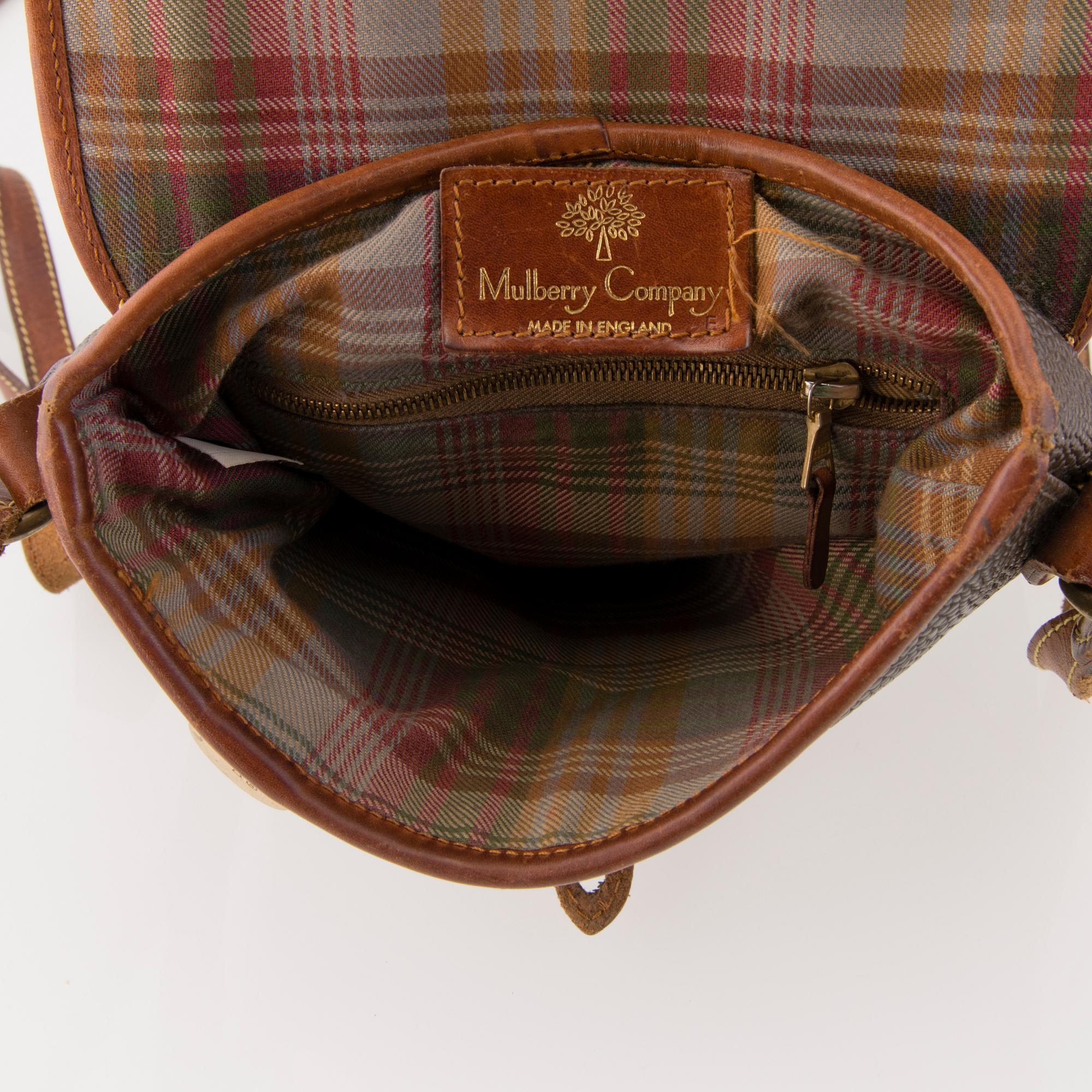 MULBERRY Two Vintage Shoulder Bags. Bukowskis