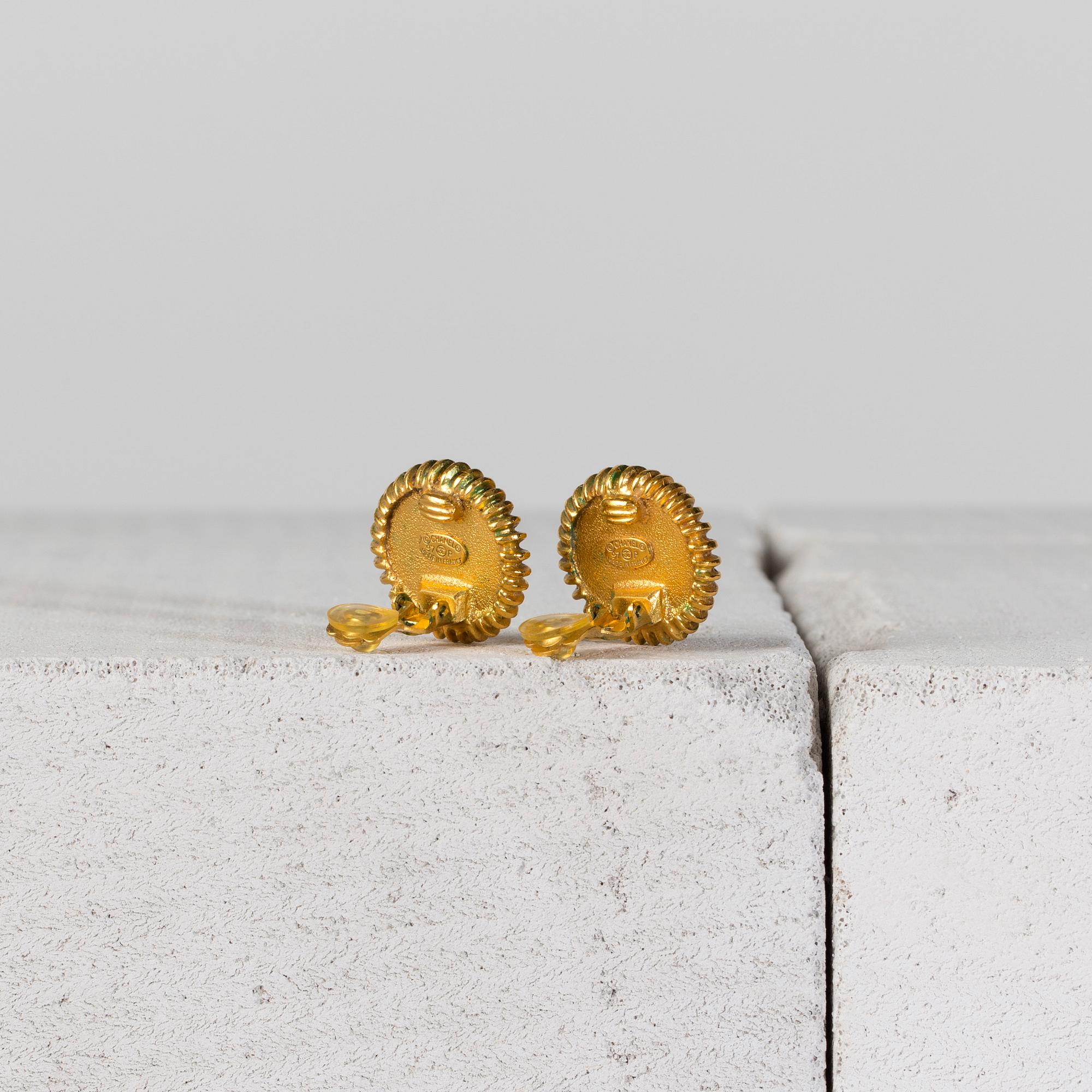 ÖRHÄNGEN, ett par, Chanel.