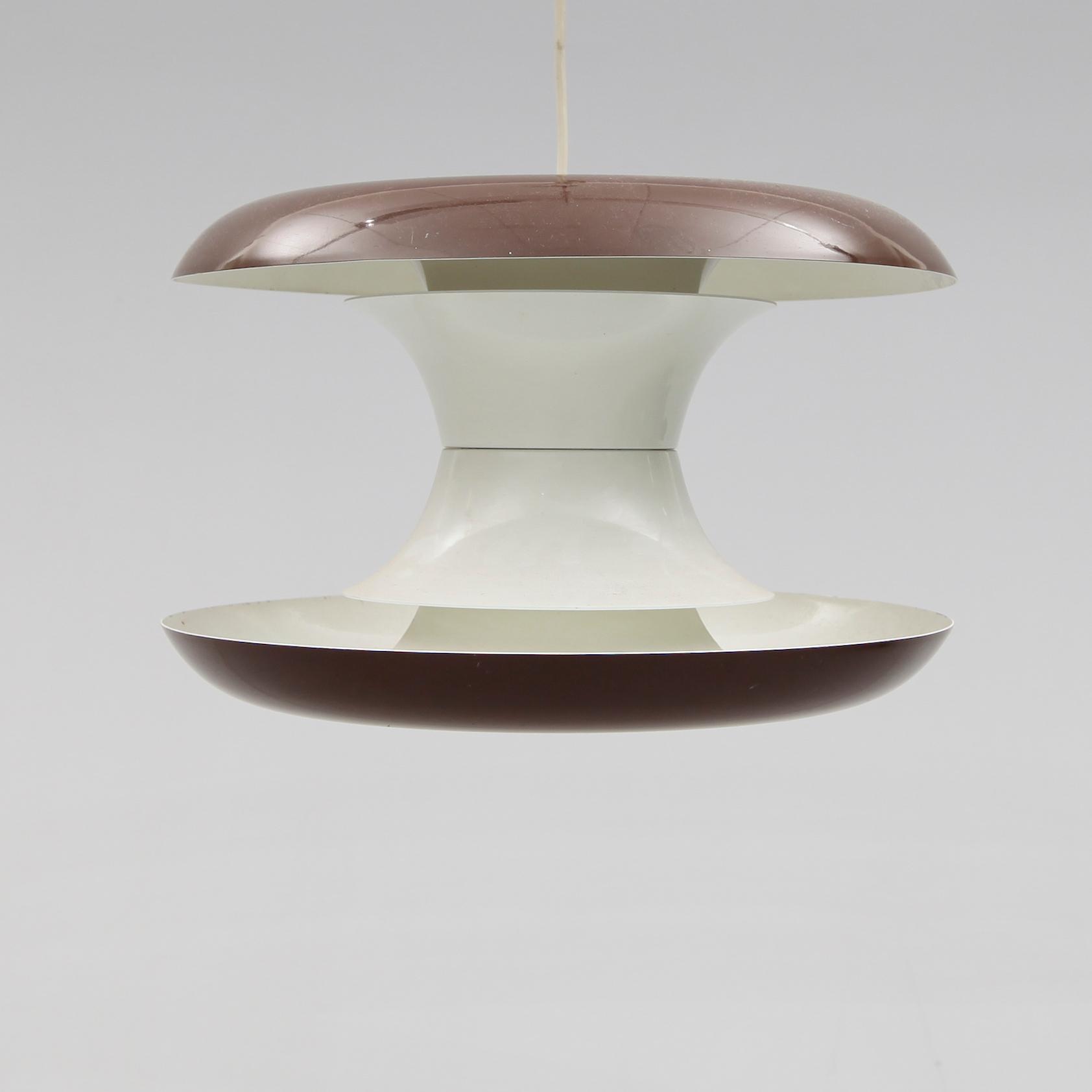 TAKLAMPA, Danmark, 1900-talets andra hälft. Höjd ca 26 cm.