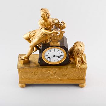 BORDSPENDYL, empire, Frankrike, 1800-talets första hälft.