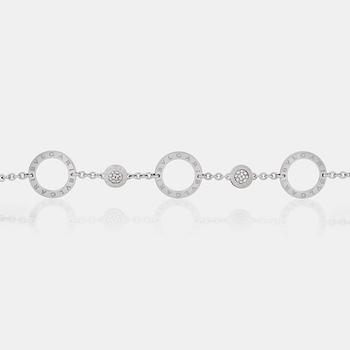 A Bulgari diamond bracelet.