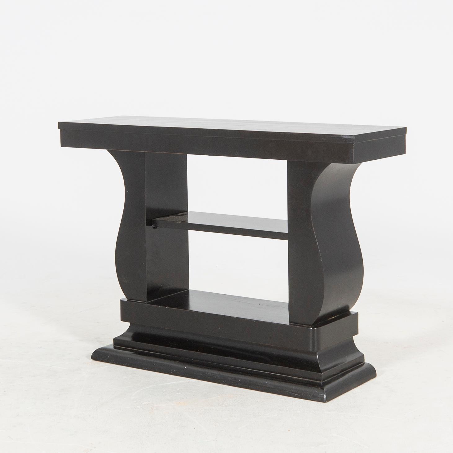 A painted Art déco-style sideboard, contemporary.