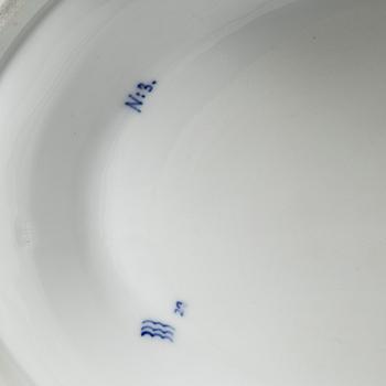 Royal Copenhagen, terrin, porslin, "Musselmalet", modell 597, Danmark, 1894 - 1900.