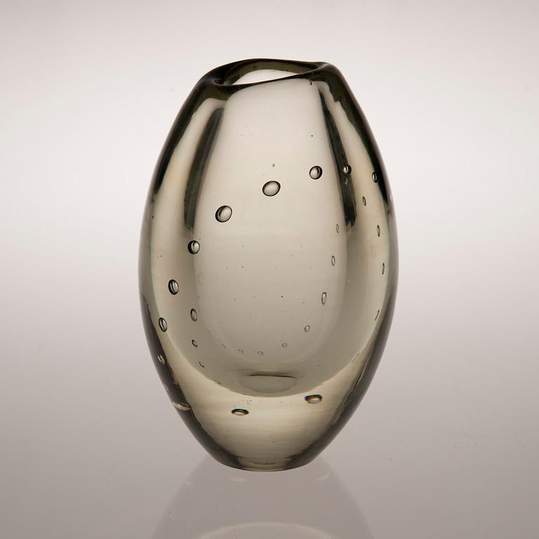 VAS, glas, "Pärlbandet", signerad, 1940-talets slut.