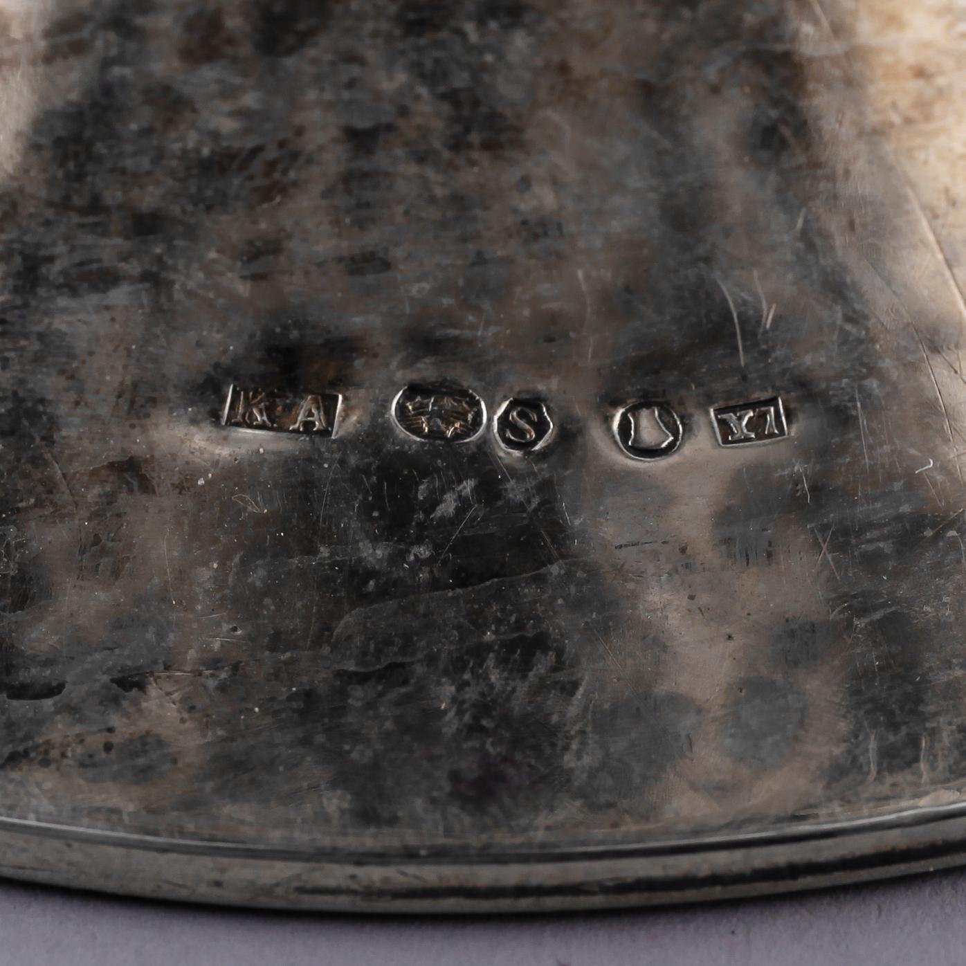 SKÅL PÅ FOT, silver, Georg Jensen samt stämplar för K Anderson, Stockholm 1925. Vikt ca 562 gram.