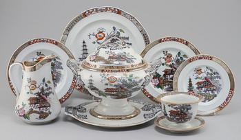 SERVIS, 57 delar, "Japan", flintgods, Rörstrand, omkring sekelskiftet 1900.