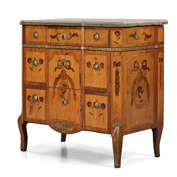 12. A Gustavian commod attributed to Jonas Hultsten (1773-94).