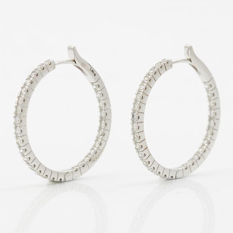 Earrings 18K white gold with brilliant-cut diamonds.