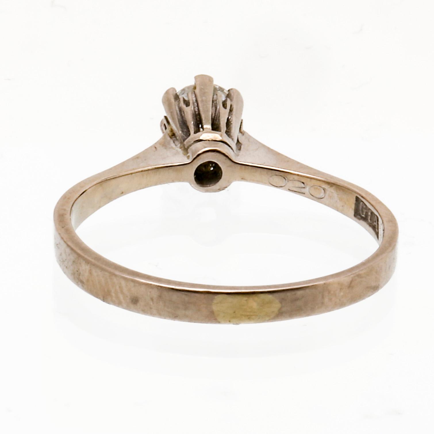 Ring 18K whitegold 1 brilliant-cut Diamond 0,20 ct engraved.