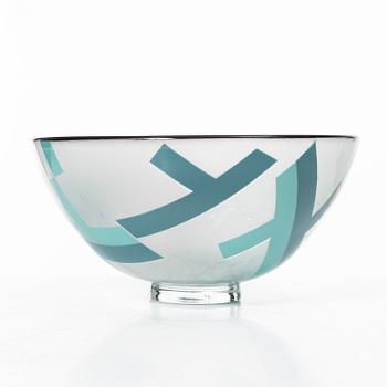 Klas-Göran Tinbäck, skål, egen ateljé, blåst av Wilke Adolfsson, 1995.