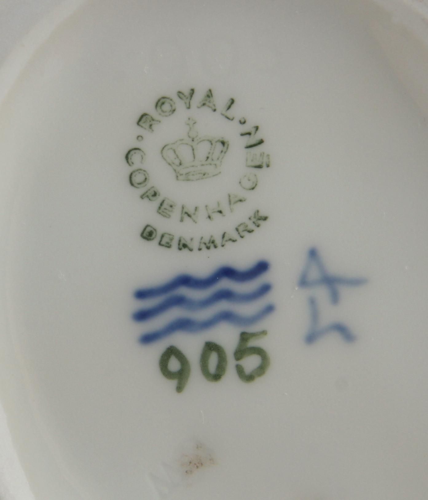 FIGURINER, 3 st och VASER, 3 st, Bing & Gröndahl och Royal Copenhagen.