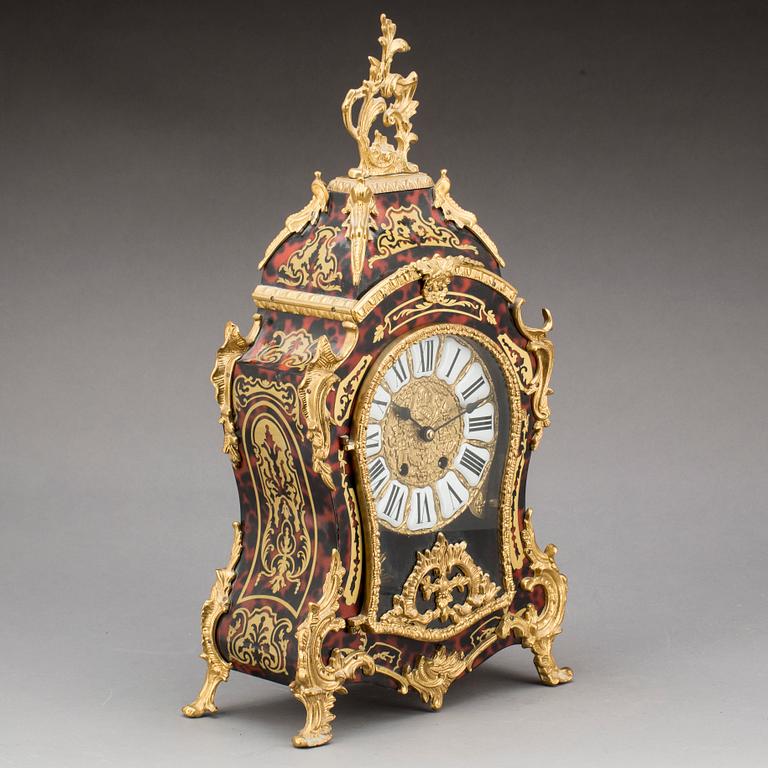 BORDSPENDYL, Boulle-stil,  Tyskland 1900-talets andra hälft.
