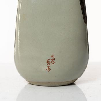 Sake-servis, sju delar, stengods, Japan, 1900-tal.