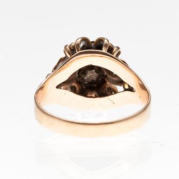 SORMUS, 18K kultaa, briljanttihiottu timantti n. 0.40 ct H/vs. Koko 17. Paino 5 g.