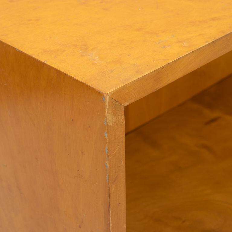 A 1940's book shelf.