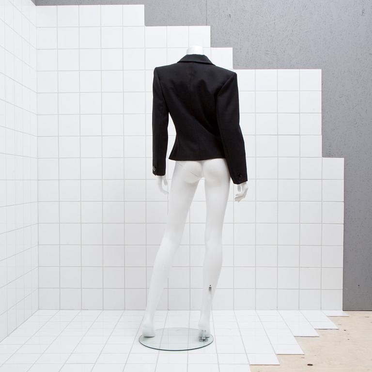 KAVAJ, Yves Saint Laurent, storlek 40.
