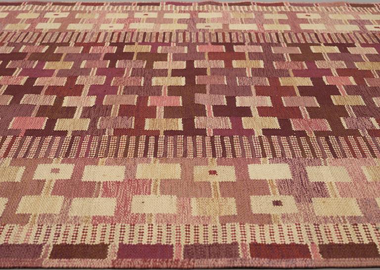 Marianne Richter, A CARPET, "Villemo, rosa", flat weave, ca 246,5 x 177 cm, signed AB MMF MR.