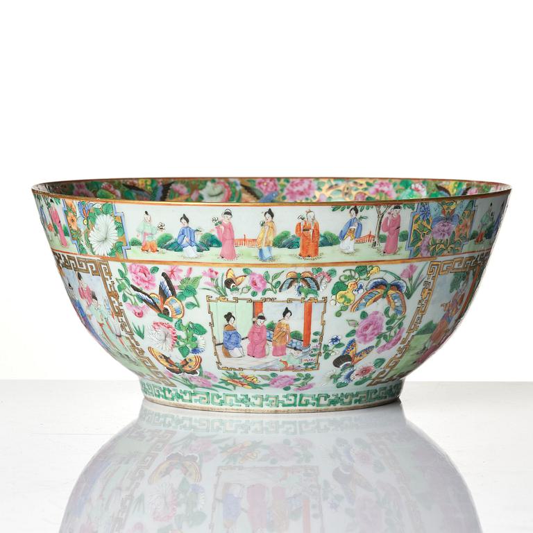 A large Canton famille rose punch bowl, Qing dynasty, 19th century.