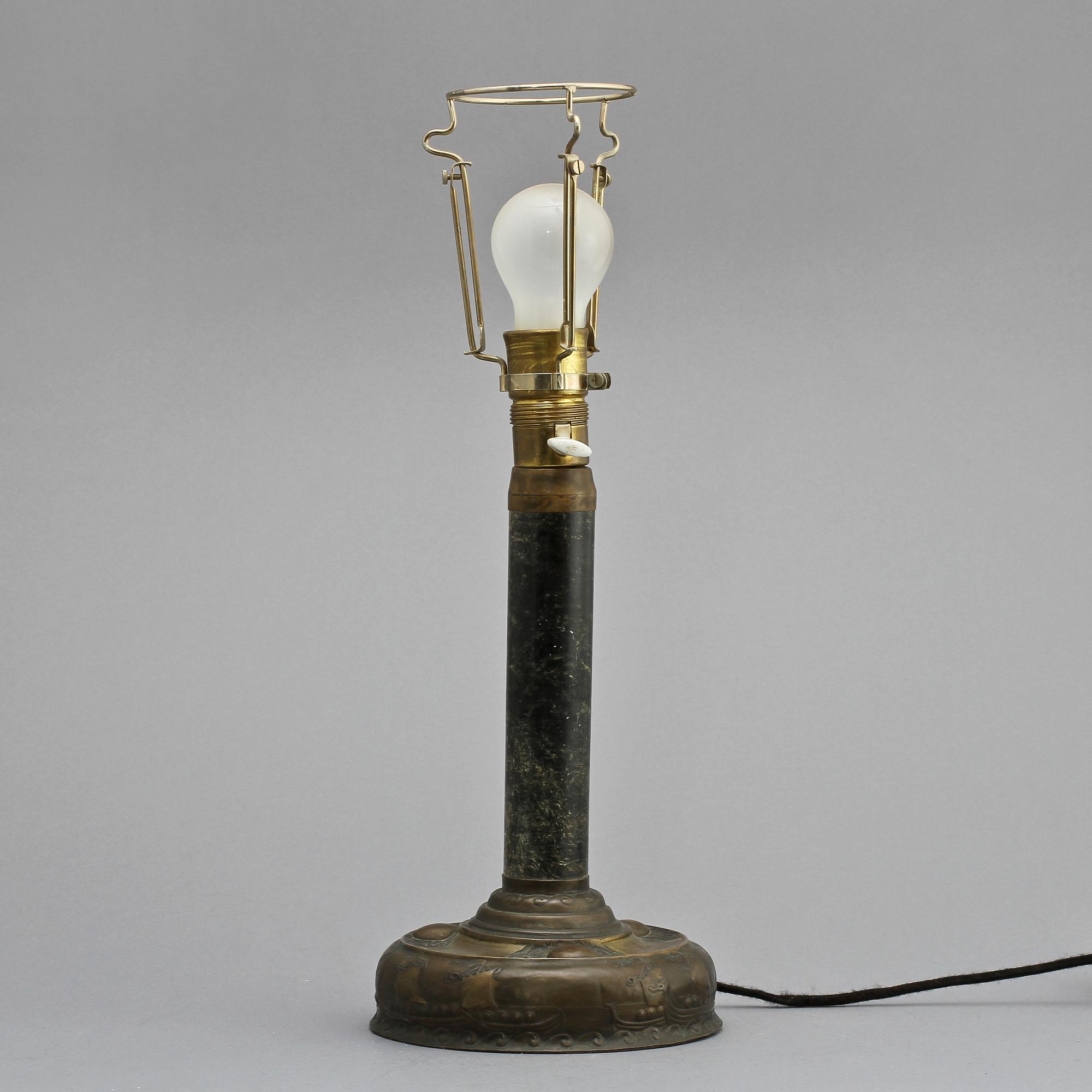 BORDSLAMPA, jugend, omkring 1910.
