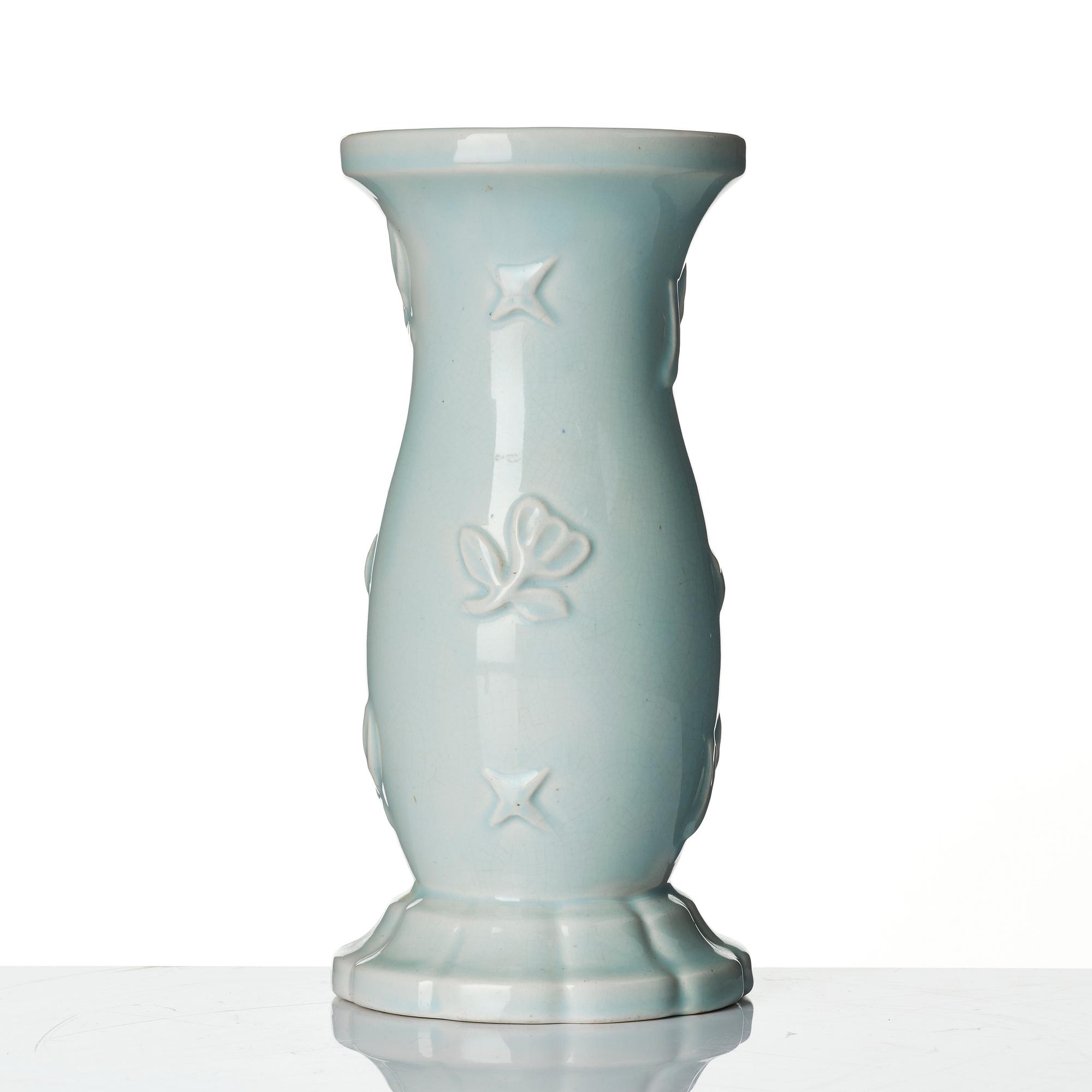 Wilhelm Kåge, a ceramic vase and a  lidded bowl, Gustavsberg 1927-28.